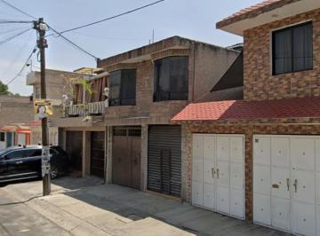 Casa de 4 habitaciones, Azcapotzalco · Casa en Venta en Calle Música #16
