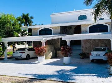 N/A · ¡Casa en Venta Frente Al Campo de Golf en El Cid!