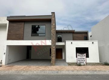 N/A · Hermosa Residencia en Venta en Fraccionamiento La Joya
