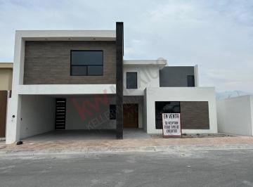 N/A · Hermosa Residencia en Venta en Fraccionamiento La Joy350