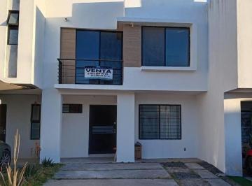 Casa · 147m² · 3 Recámaras · 2 Estacionamientos · Casa en Venta en Villas de Guanajuato, Gto.