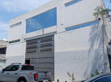 Bodega comercial · 450m² · 1 Recámara · 2 Estacionamientos · Bodega en Renta en Presidentes de México