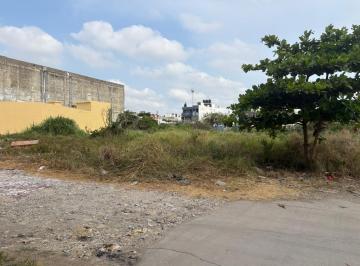 Terreno / Lote · 300m² · Terreno en Venta en José María Caracas, Colonia Guadalupe Victoria, Coatzacoalcos, Veracruz