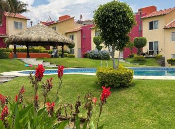 Casa en condominio de 3 habitaciones, Cuernavaca · En Venta Casa en Condominio con Vigilancia en Lomas de Ahuatlan Cuernavaca, Morelos