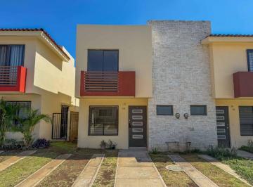 Casa en condominio de 3 habitaciones, Zapopan · Casa en Renta en El Campestre Residencial
