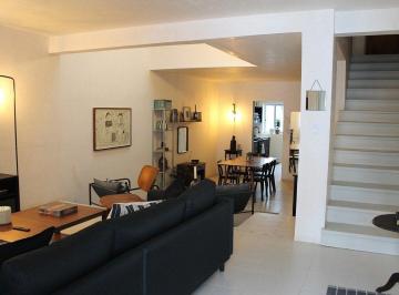 eea51cdbc40bd40cc725caeb3101038292bad7b8e290f23a7a68a6ecd70367d9 · Casa de Dos Pisos en Renta en Colonia Monraz