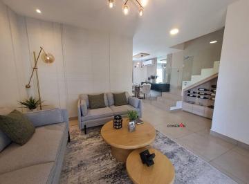 2f3d08215cdf23f7acb06521d974b4f4805a6cc4bd6c97ccc9a7f6ea3c9419d3 · Casa en Venta en Apodaca de 3 Recámaras | 3 Niveles | Terraza | Amenidades