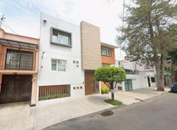 Casa de 3 habitaciones, Azcapotzalco · Casa en Venta, Adjudicada, Claveria, Azcapotzalco, Cdmx Lun*