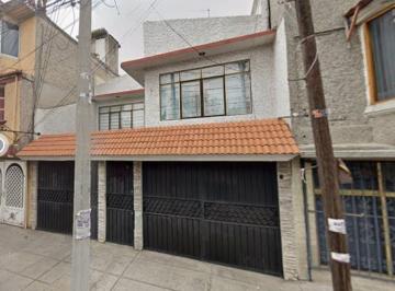 Casa de 4 habitaciones, Gustavo A. Madero · Casa en Venta, Gustavo A. Madero, San Juan de Aragon Lsp