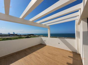 Casa · 165m² · 3 Recámaras · 2 Estacionamientos · Casa en Privada Acceso a La Playa| Roof Garden con Vista Al Mar | Lomas del Sol