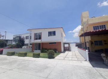 Casa · 250m² · 3 Recámaras · 2 Estacionamientos · Casa en Venta Dentro de Privada Ocoyoacac Mexico