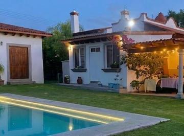 Casa · 134m² · 3 Recámaras · 3 Estacionamientos · Casa Amueblada en Venta Residencial de Viñedos Tequisquiapan, Qro. Sup. 834 m²