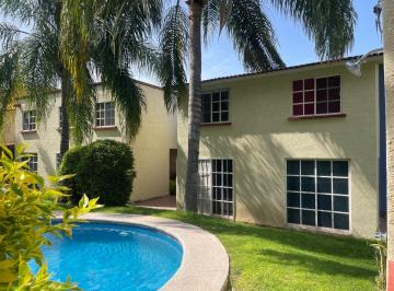 Casa en condominio Renta de 2 habitaciones · Casa en Renta /dos Rec. Amaras/terraza con Alberca/$12,000/ en Jocotepec “el Chante”