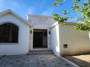 1 · Casa en Venta Al Norte de Saltillo, Calle Nopaltzin, Los Pinos