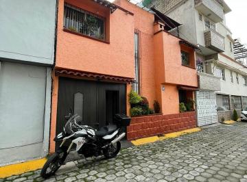 Casa · 180m² · 5 Recámaras · 2 Estacionamientos · Casa Venta Col. Hípico, Atrás del Argos y Forza Gym