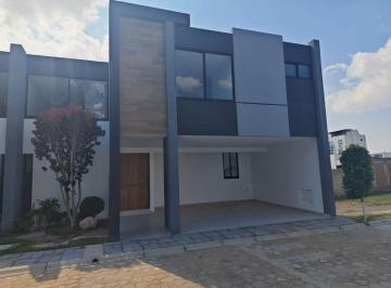 Casa de 3 habitaciones, Coronango · Casa en Venta 3 Rec. Residencial La Vid Cuautlancingo