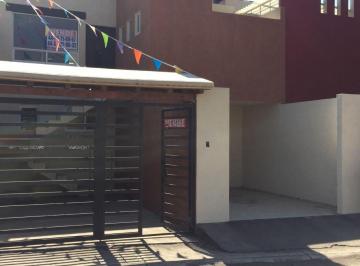 Casa de 2 habitaciones, Morelia · Local y Casa de 150 m² de Construccion, Solo de Venta de Contado