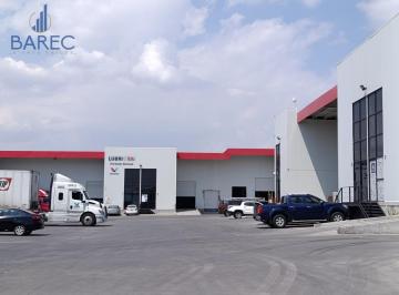 Bodega comercial · 350m² · 4 Estacionamientos · Bodega en Renta en Querétaro y Guanajuato