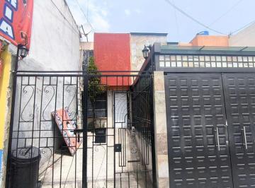 Casa de 2 habitaciones, Coacalco de Berriozábal · Casa en Venta en Los Héroes Coacalco