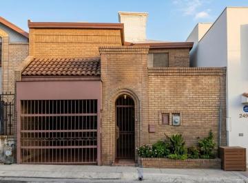 Casa · 140m² · 3 Recámaras · 2 Estacionamientos · Casa en Renta en San Jeronimo
