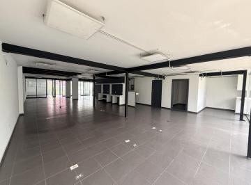Oficina · 215m² · 2 Estacionamientos · Oficina en Renta en Col. Granada