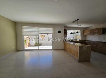 Casa en condominio de 3 habitaciones, El Marqués · Casa de Autor en Renta. en Condominio con Amenidades Zibata Querétaro
