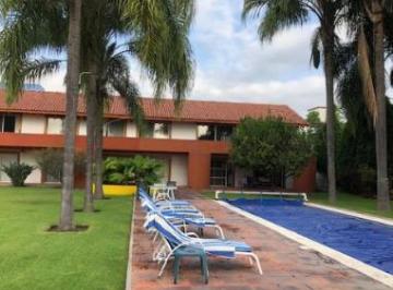 Edificio · 1212m² · 12 Recámaras · 6 Estacionamientos · Propiedad Tipo Hotel en Yautepec