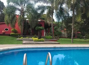Casa · 929m² · 9 Recámaras · 13 Estacionamientos · Casa en Tepoztlán