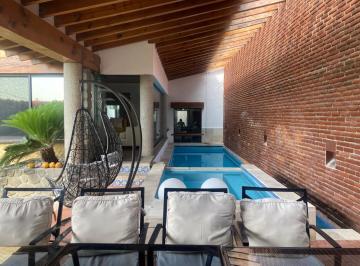 Casa · 392m² · 5 Recámaras · 3 Estacionamientos · Casa en Club de Golf Tabachines