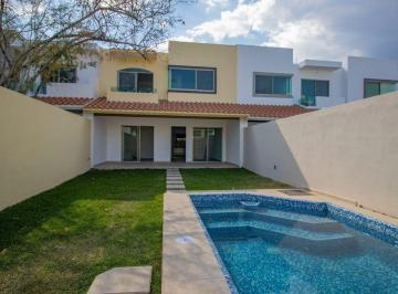 Casa · 155m² · 4 Recámaras · 2 Estacionamientos · Casa en La Toscana