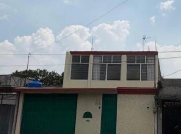 Casa · 150m² · 3 Recámaras · 1 Estacionamiento · Casa - Santa Cecilia