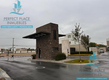 Casa · 112m² · 3 Recámaras · 2 Estacionamientos · Casa Residencial en Venta en Apodaca, N. L.