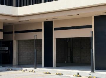 Local comercial de 1 habitación, Corregidora · Local Comercial en Renta en Corregidora, Querétaro | Plaza Comercial Nueva con E