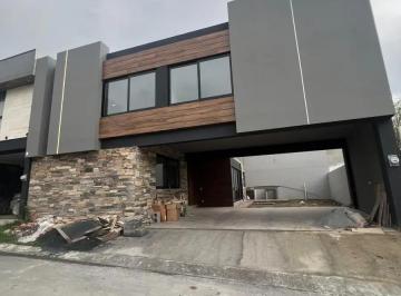 1 · Casa en Venta en Altares Residencial, Santiago