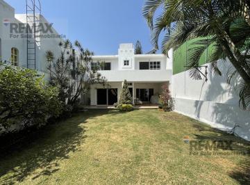 Casa · 275m² · 3 Recámaras · 2 Estacionamientos · Venta de Casa en La Colonia Las Fincas, Jiutepec, Morelos…clave 6138