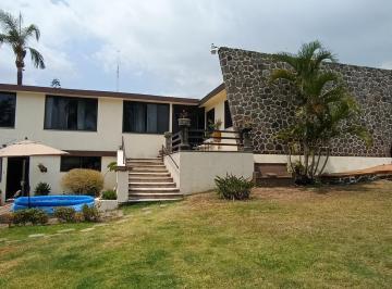 Casa · 407m² · 5 Recámaras · 8 Estacionamientos · Venta de Casa en Col. Maravillas, Cuernavaca, Morelos. Clave 6181