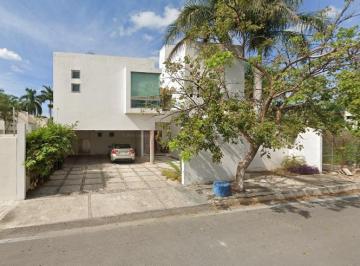 Casa de 5 habitaciones, Mérida · Venta de Casa en C. 14, Montebello, 97113 Mérida, Yucatan.