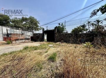 Terreno / Lote · 324m² · Venta de Terreno en La Col. Atzingo, Cuernavaca, Morelos…clave 6184
