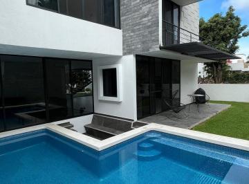 Casa · 311m² · 4 Recámaras · 2 Estacionamientos · Venta de Casa con Doble Altura y Alberca en Lomas de Cocoyoc… Cv - 6177