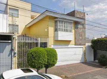 Casa de 4 habitaciones, Puebla · Venta de Casa en C. 11 Sur, Prados Agua Azul, 72430 Heroica Puebla de Zaragoza, Puebla