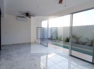 Casa · 250m² · 3 Recámaras · 3 Estacionamientos · Casa - Cancún Centro