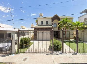 Casa de 5 habitaciones, Chihuahua · Venta de Casa en Ciudad Juarez
