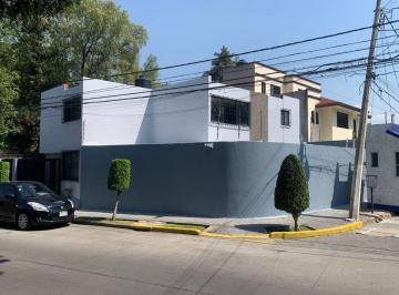 Casa de 3 habitaciones, Naucalpan de Juárez · Casa en Esquina en Jardines de San Mateo – Excelente Ubicación