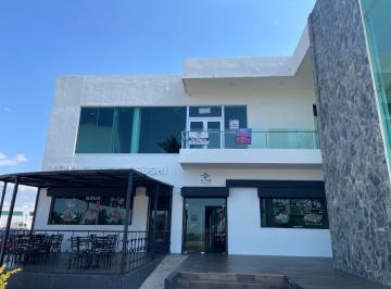 Oficina · 350m² · Local Oficinas Comercio en Renta en Campeche Malecon