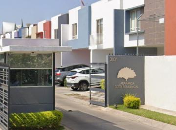 Casa de 3 habitaciones, San Pedro Tlaquepaque · Casa en Venta, Parques del Bosque, Tlaquepaque, Jalisco, México. Lun*