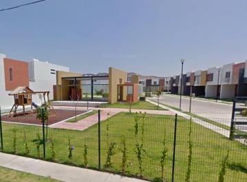 Casa de 3 habitaciones, San Pedro Tlaquepaque · Casa en Venta, Parques del Bosque, Tlaquepaque, Jalisco, México. Lun*
