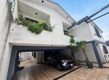 Casa de 4 habitaciones, Naucalpan de Juárez · Espectacular Casa en Venta Sátelite, Cto Historiadores
