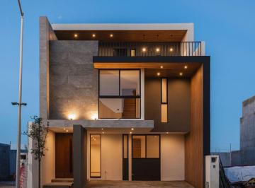 Casa de 4 habitaciones, San Luis Potosí · Casa en San Ángel IV con Roof Top | $6.3 Mill