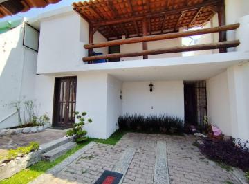 Casa de 4 habitaciones, Jiutepec · Bonita Casa Sola en Civac Excelente Ubicación