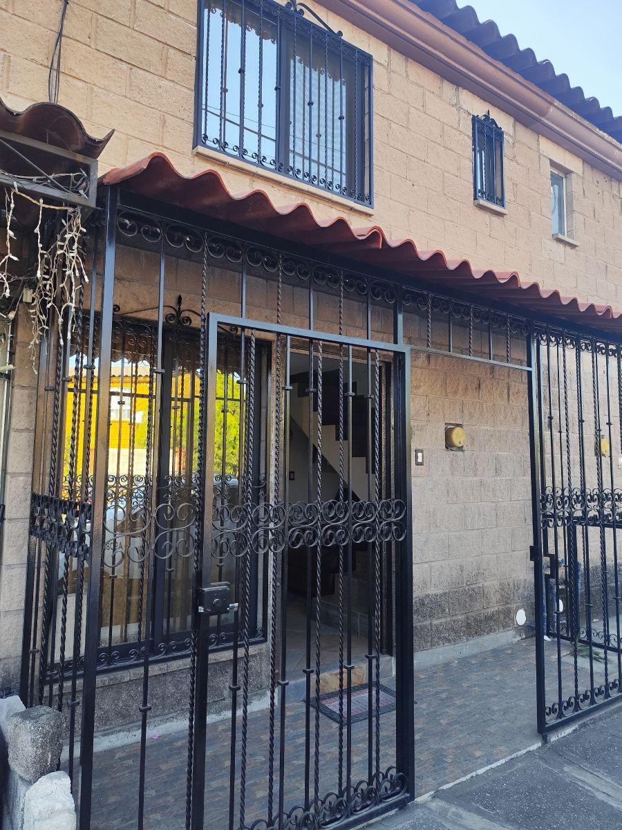 Bonita Casa Ampliada en Arcos de Jiutepec